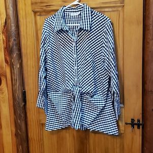 Neiman Marcus 100% cotton b/w gingham shirt